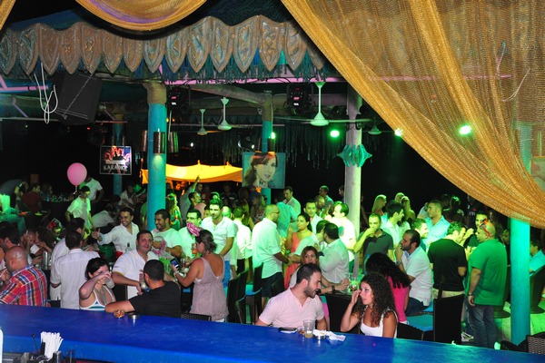 Saturday Night At Edde Sands